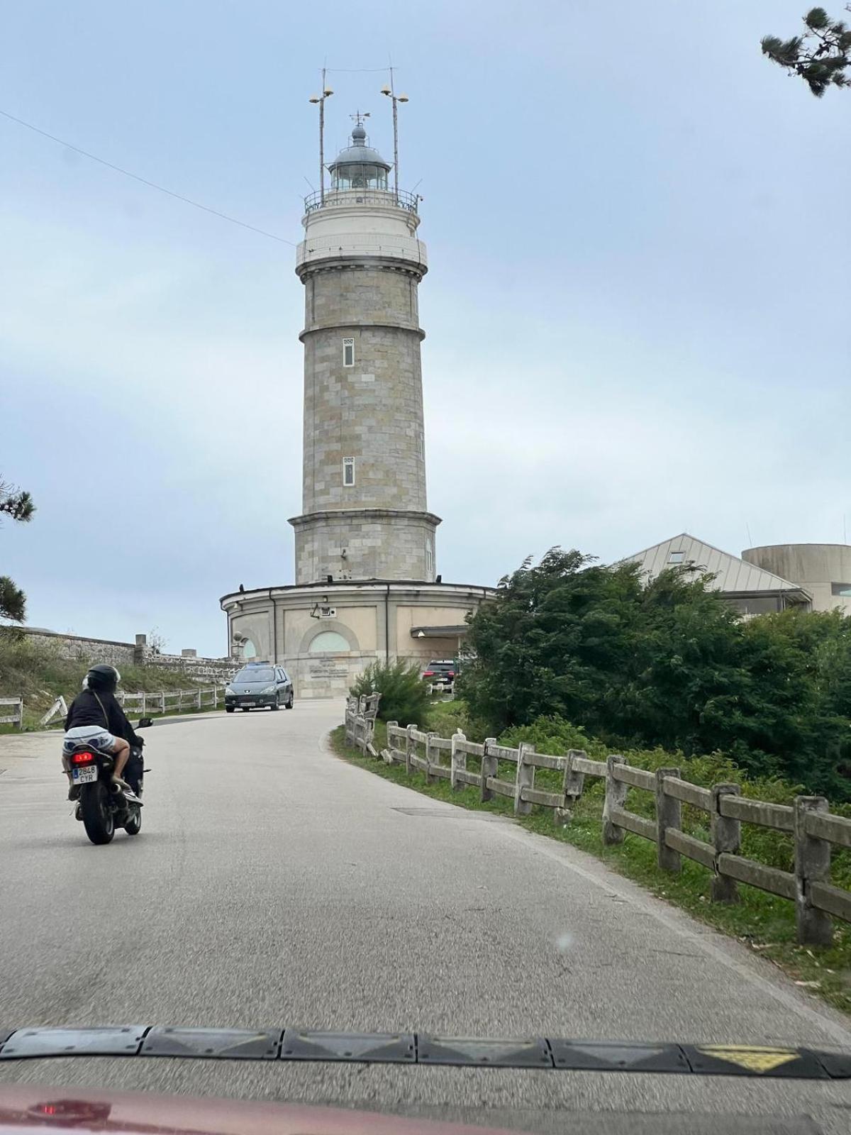 Appartamento El Pisuco De Lu Entre Puertochico Y El Sardinero Santander Esterno foto